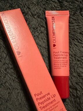 Ole Henriksen Pout Preserve Peptide Lip Treatment